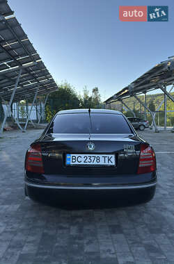 Ліфтбек Skoda Superb 2004 в 