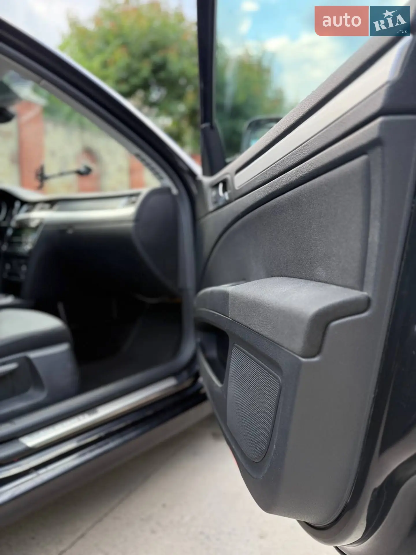 2011 Skoda Superb - мініатюра 22
