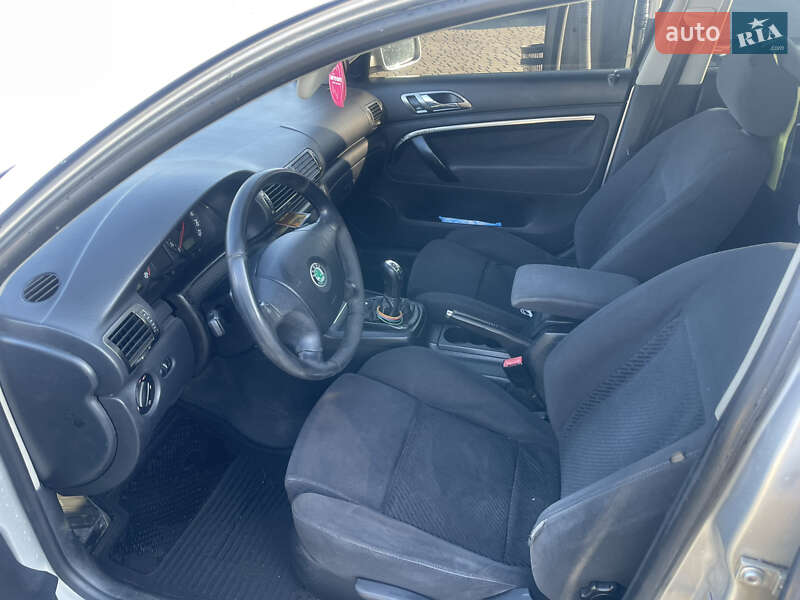 Лифтбек Skoda Superb 2006 в Мукачево