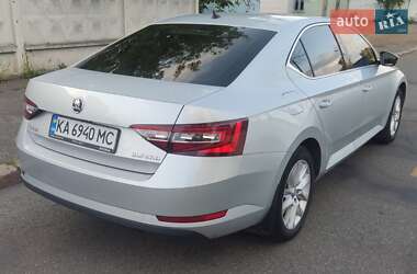 Лифтбек Skoda Superb 2018 в 