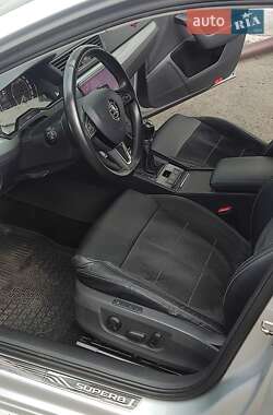 Лифтбек Skoda Superb 2018 в 