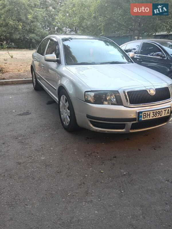 Лифтбек Skoda Superb 2005 в Одессе