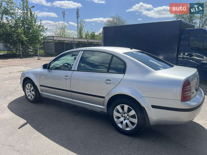 Ліфтбек Skoda Superb 2005 в Прилуках