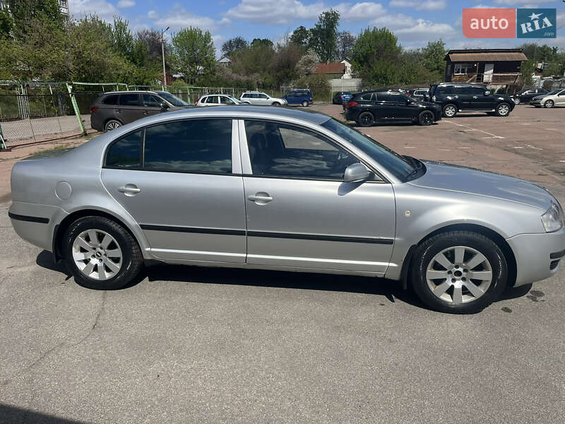 Ліфтбек Skoda Superb 2005 в Прилуках