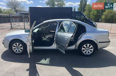 Ліфтбек Skoda Superb 2005 в Прилуках