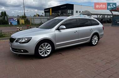 Універсал Skoda Superb 2014 в Полтаві