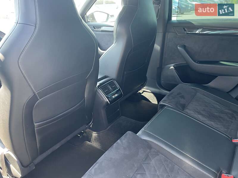 Универсал Skoda Superb 2017 в Житомире фото 4 Универсал Skoda Superb 2017 в Житомире