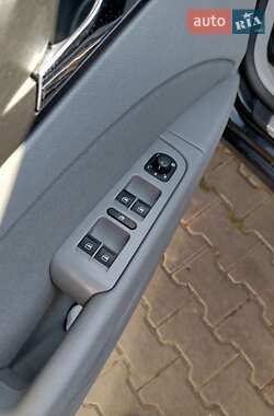 Универсал Skoda Superb 2012 в 