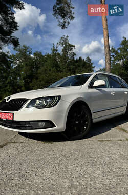 Универсал Skoda Superb 2014 в 