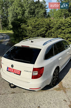 Универсал Skoda Superb 2014 в 