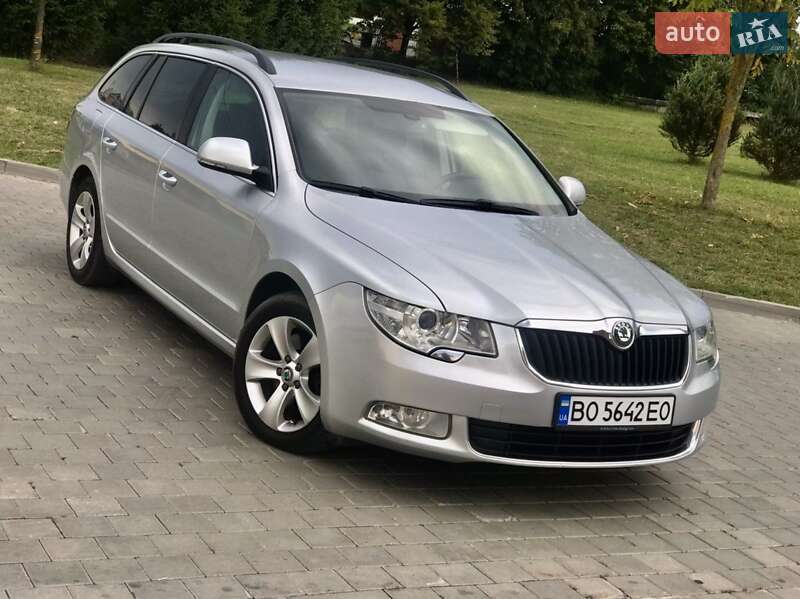 Універсал Skoda Superb 2013 в Тернополі
