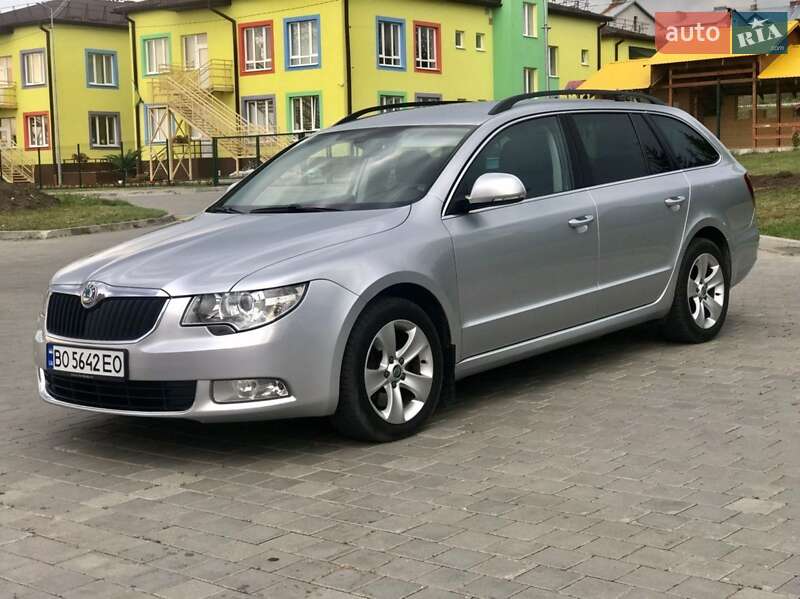 Універсал Skoda Superb 2013 в Тернополі