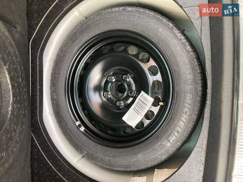 Універсал Skoda Superb 2013 в Тернополі