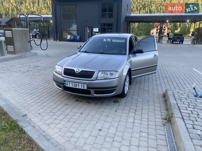 Лифтбек Skoda Superb 2006 в Ивано-Франковске