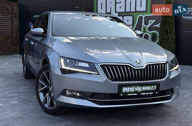 Лифтбек Skoda Superb 2019 в 