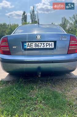 Лифтбек Skoda Superb 2003 в 