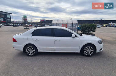 Ліфтбек Skoda Superb 2013 в Харкові