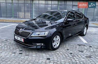 Ліфтбек Skoda Superb 2017 в Сваляві