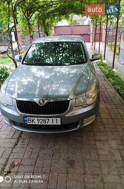 Ліфтбек Skoda Superb 2010 в Києві
