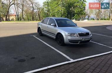 Лифтбек Skoda Superb 2006 в 