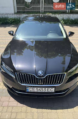 Лифтбек Skoda Superb 2017 в 