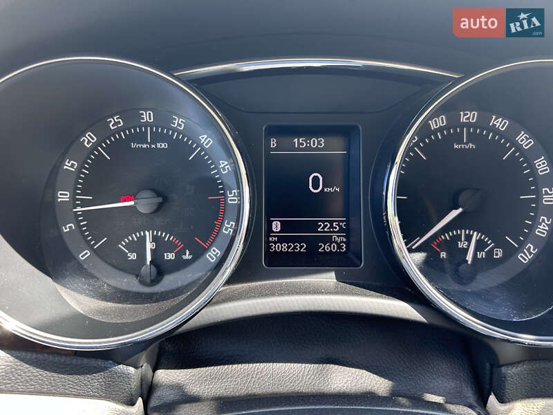 Універсал Skoda Superb 2014 в Львові