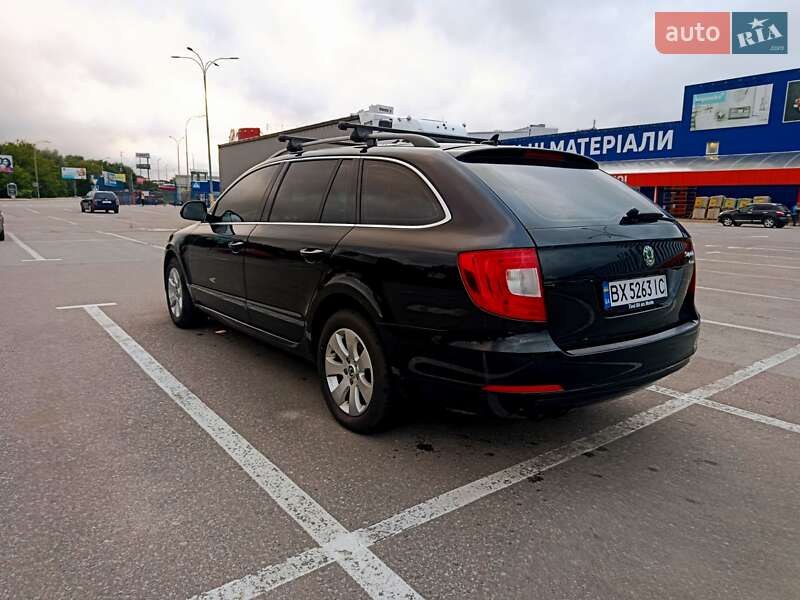 Универсал Skoda Superb 2011 в Хмельницком