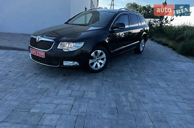 Універсал Skoda Superb 2010 в Луцьку