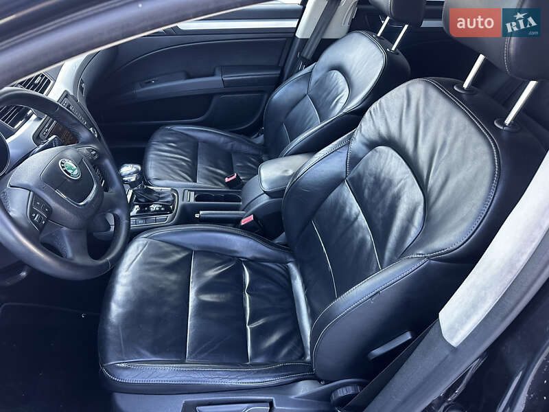 Универсал Skoda Superb 2010 в Луцке