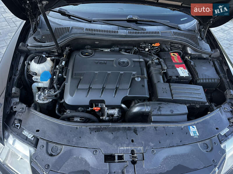 Универсал Skoda Superb 2010 в Луцке