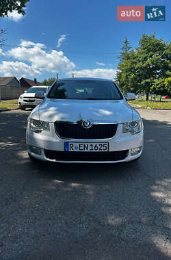 Лифтбек Skoda Superb 2013 в Черновцах