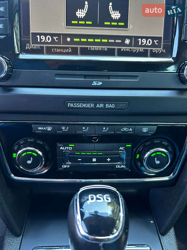 Лифтбек Skoda Superb 2013 в Черновцах