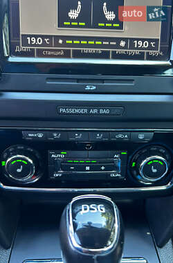 Лифтбек Skoda Superb 2013 в 