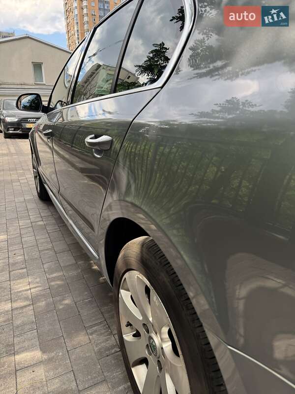 Лифтбек Skoda Superb 2009 в Киеве