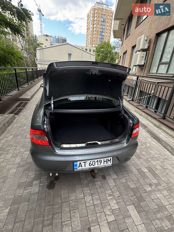 Лифтбек Skoda Superb 2009 в Киеве