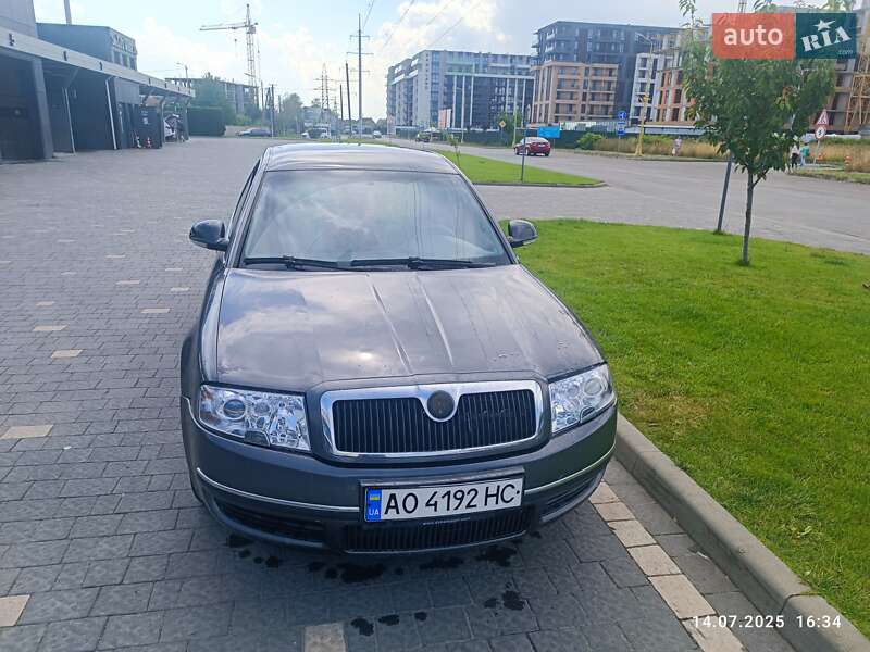 Skoda Superb 2004