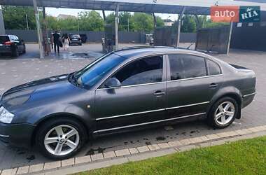 Лифтбек Skoda Superb 2004 в 