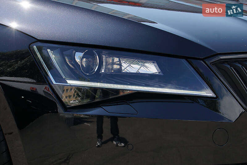 Лифтбек Skoda Superb 2018 в Мукачево