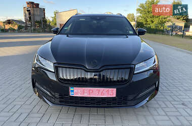 Универсал Skoda Superb 2021 в 
