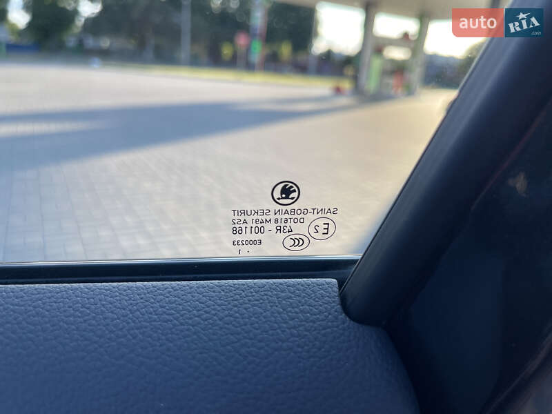 Універсал Skoda Superb 2021 в Житомирі