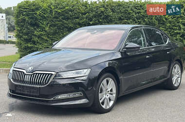 Ліфтбек Skoda Superb 2023 в Києві