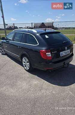 Универсал Skoda Superb 2015 в 