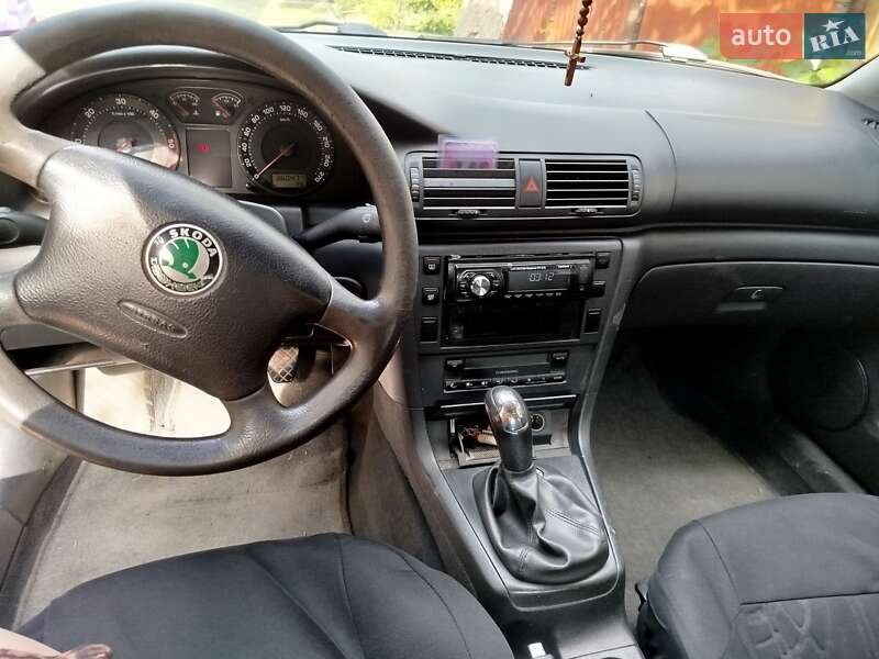 Skoda Superb 2005