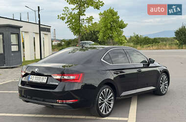Лифтбек Skoda Superb 2019 в 