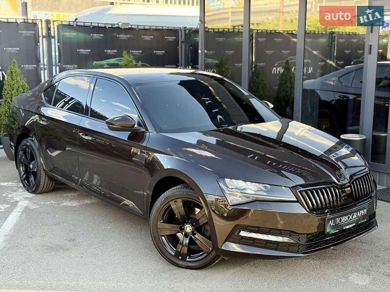 Лифтбек Skoda Superb 2019 в Киеве