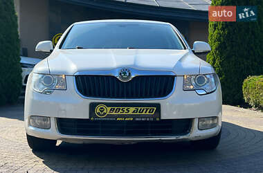 Лифтбек Skoda Superb 2012 в 