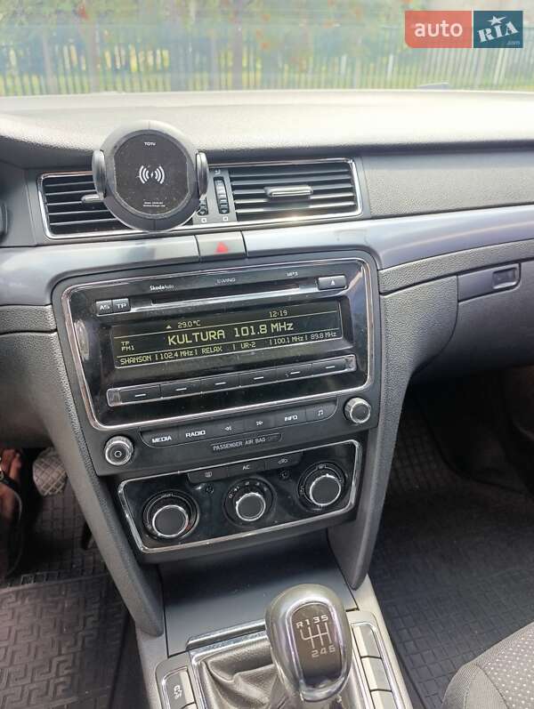 Универсал Skoda Superb 2010 в Киеве фото 3 Универсал Skoda Superb 2010 в Киеве