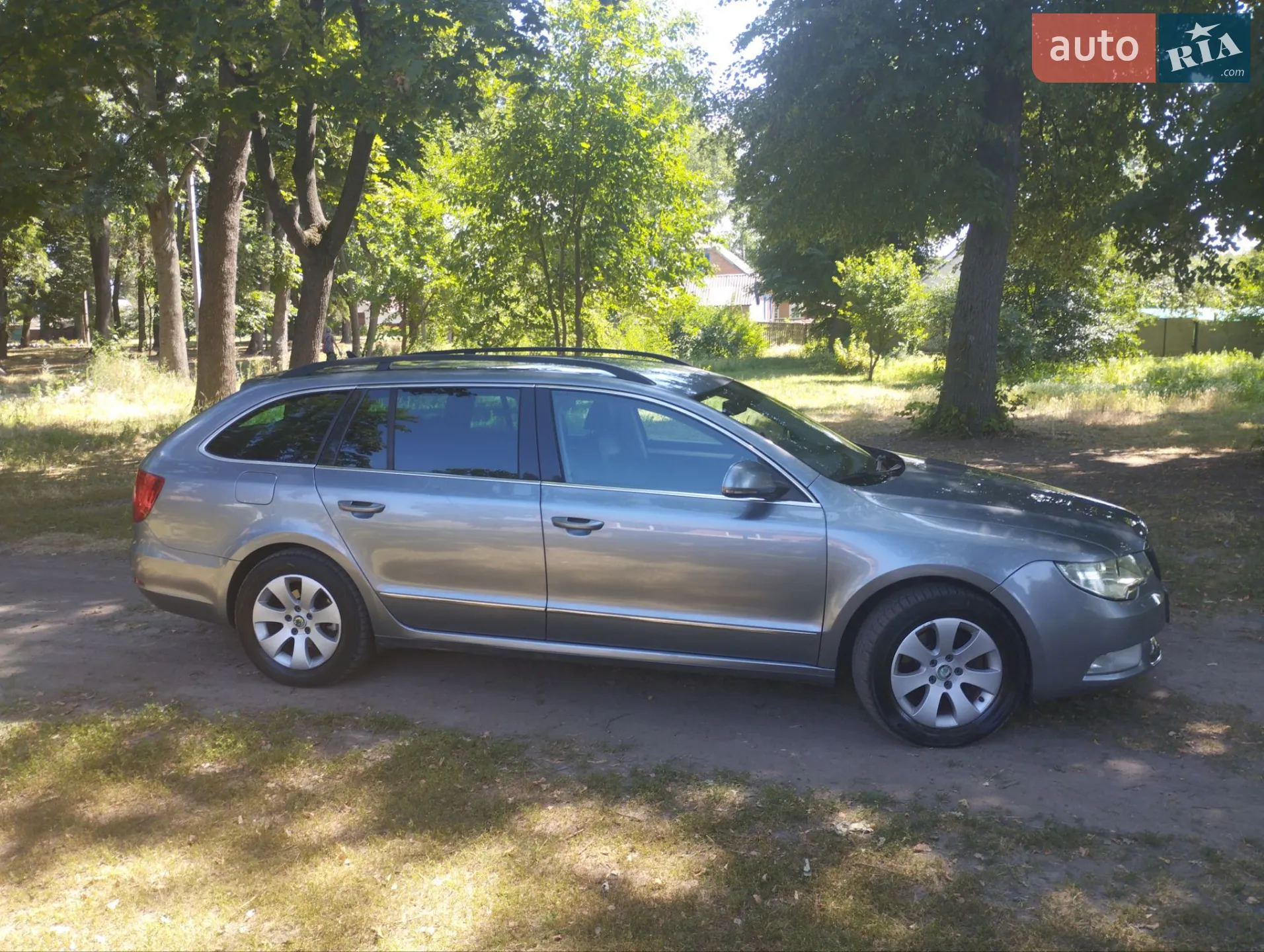 2011 Skoda Superb - мініатюра 12