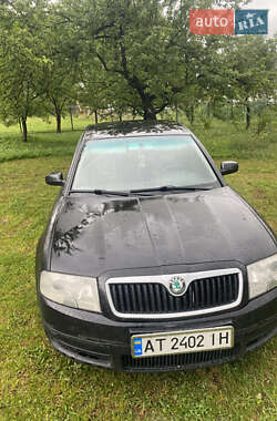 Лифтбек Skoda Superb 2004 в Надворной