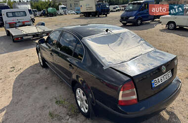 Лифтбек Skoda Superb 2006 в 